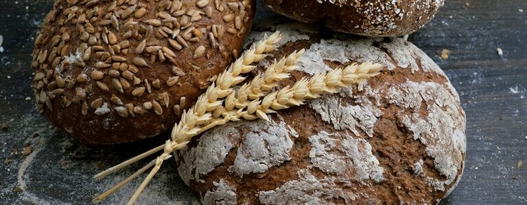 Пълнозърнест хляб: как да го избираме и комбинираме